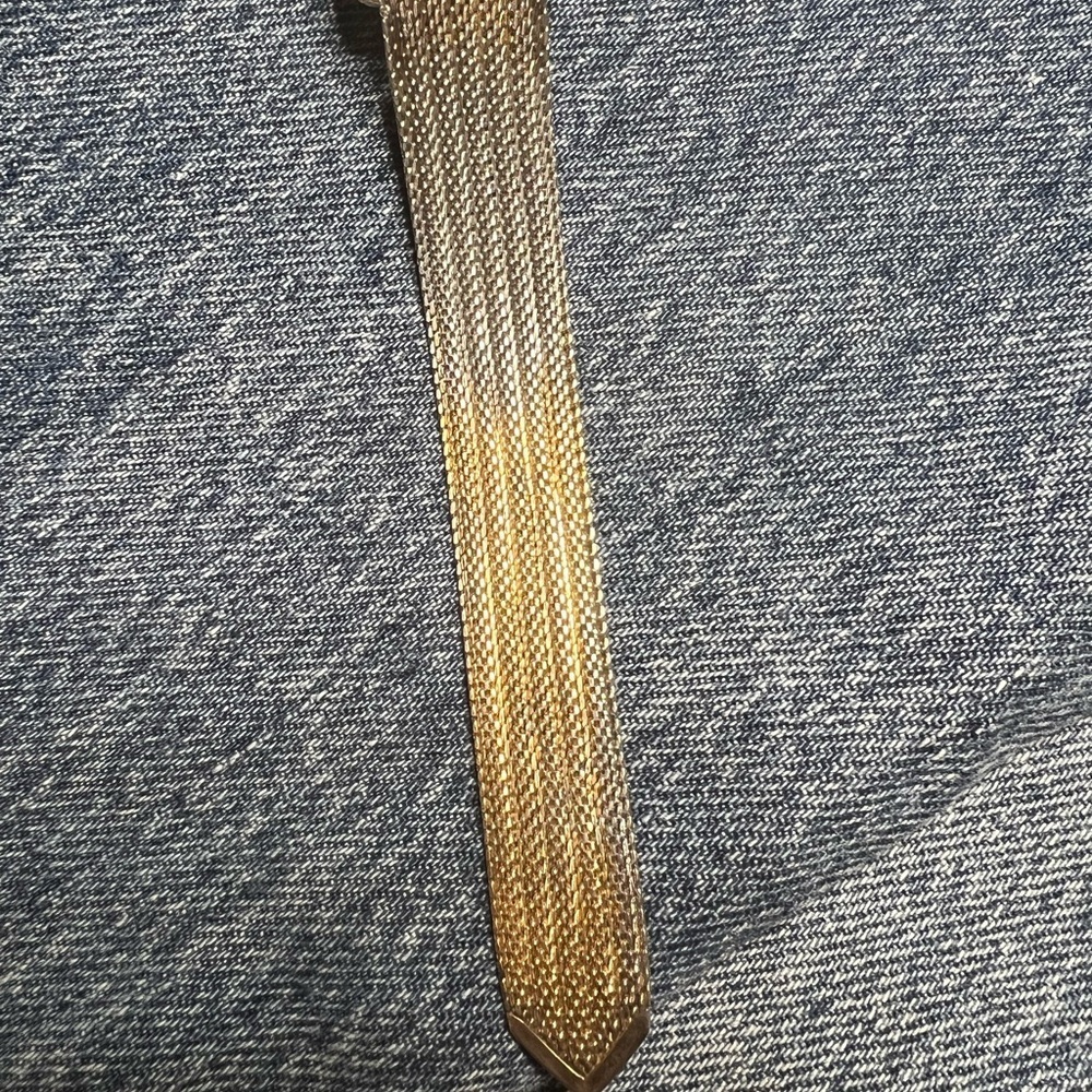 Vintage 1960's Timex Two-Toned Mesh Watch - Picture 9 of 16